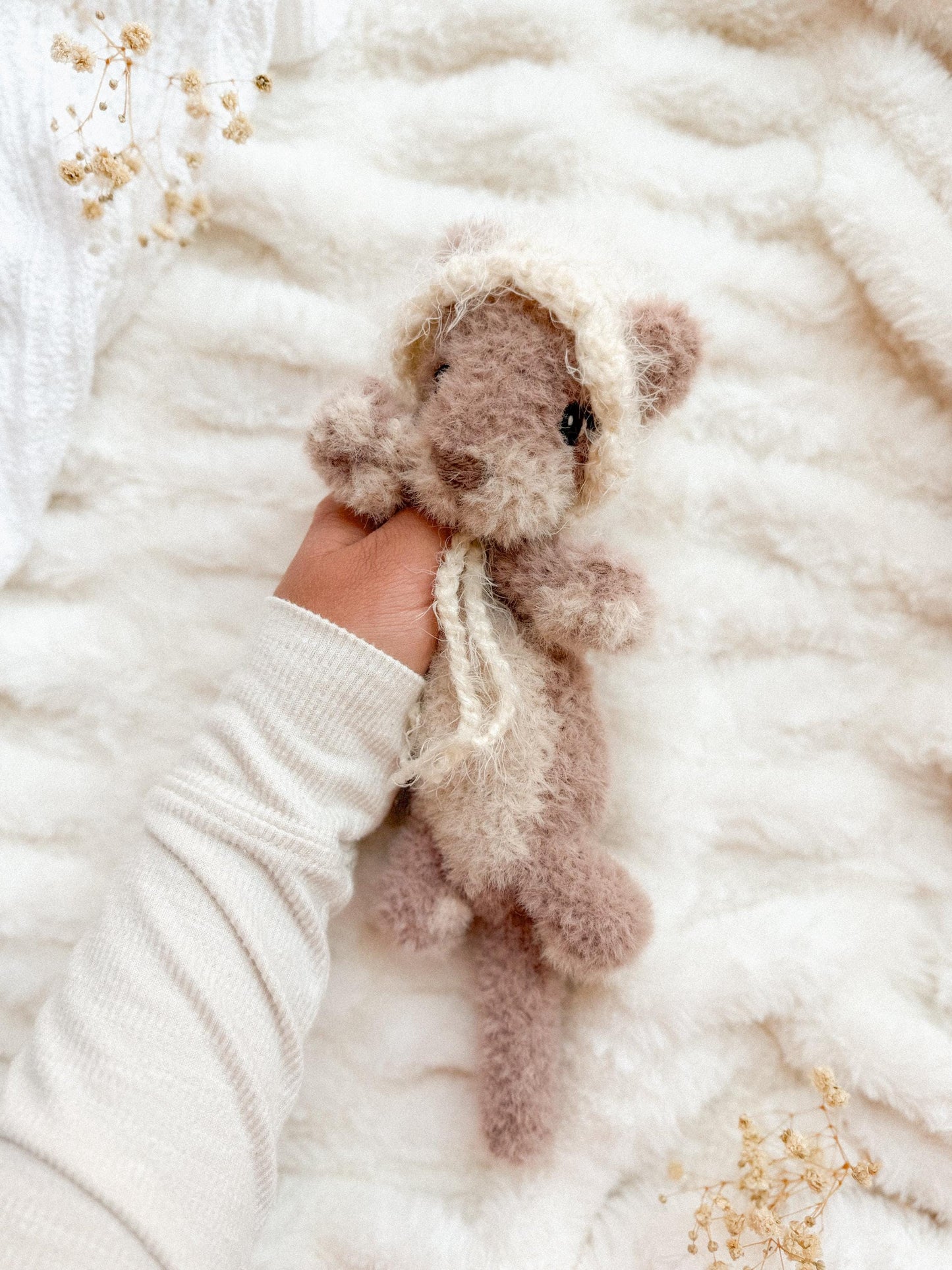 Willow Weasel crochet pattern | NO SEW crochet pattern |