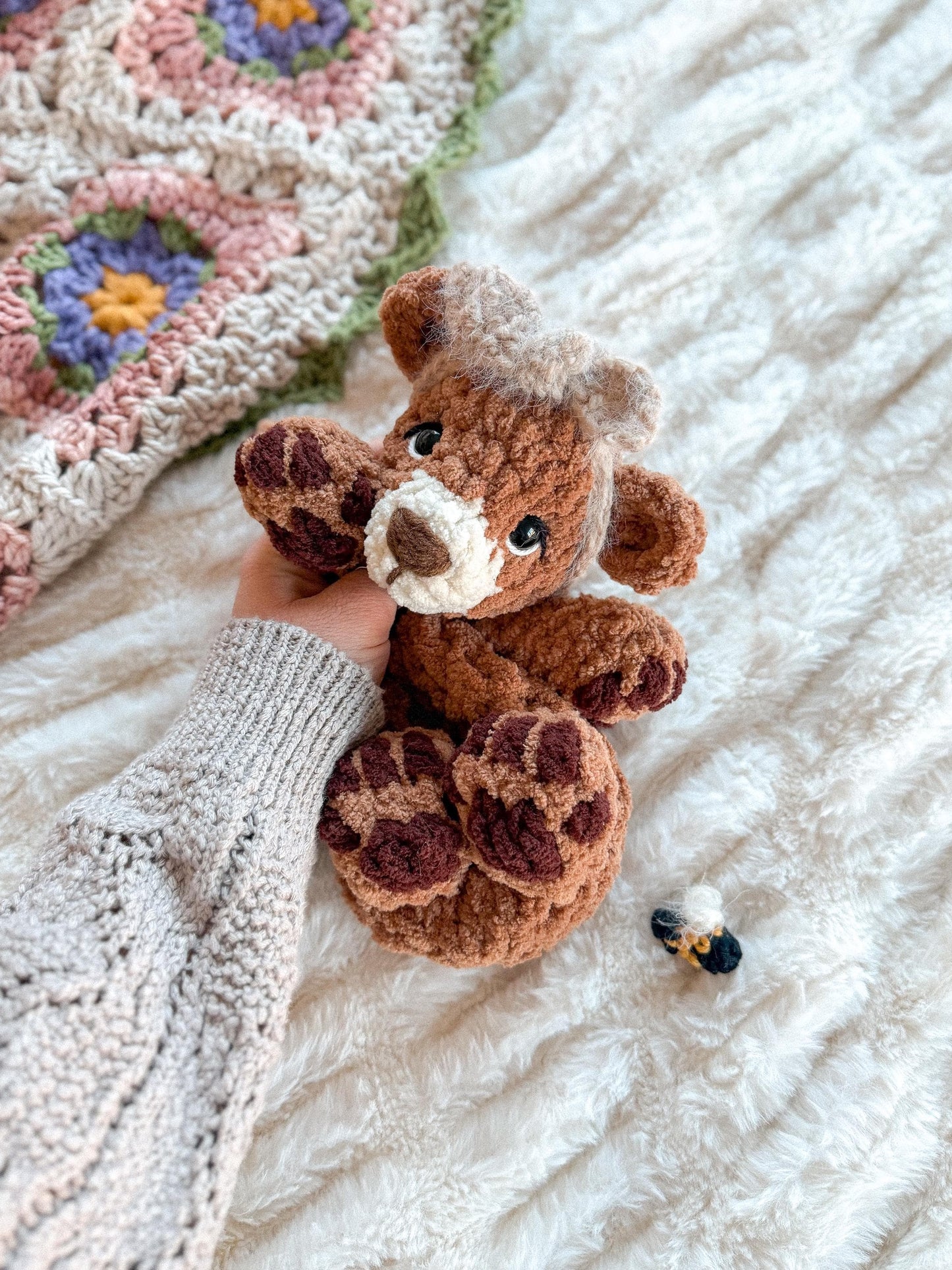 Scout the Bear Cub crochet pattern | NO SEW crochet pattern |
