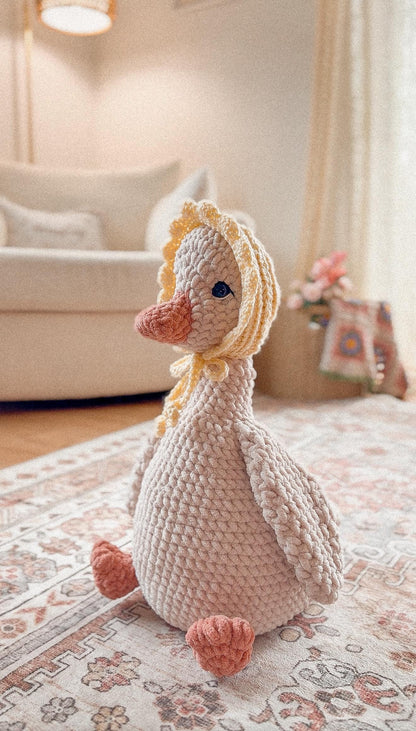 Penny the Porch Goose crochet pattern | NO SEW crochet pattern |