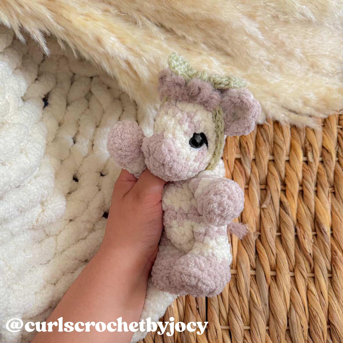 Zadie Zebra crochet pattern | NO SEW crochet pattern | crochet zebra | amigurumi | crochet pattern | cute crochet pattern