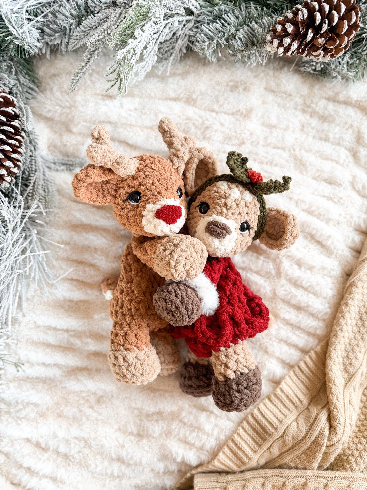 Cedar & Aspen Deer Snuggler crochet pattern | LOW SEW crochet pattern |