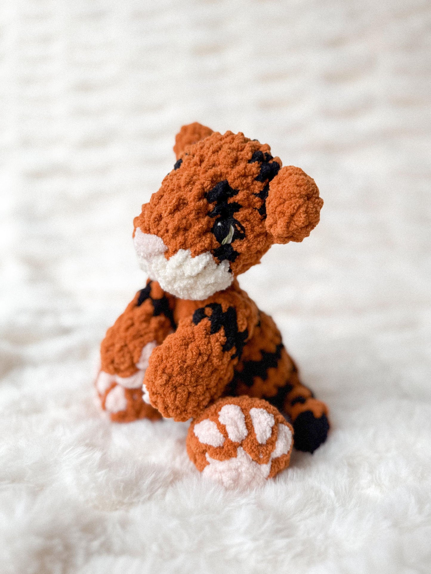 Tessa Tiger crochet pattern | NO SEW crochet pattern | tiger crochet pattern | amigurumi | crochet tiger | cute crochet pattern