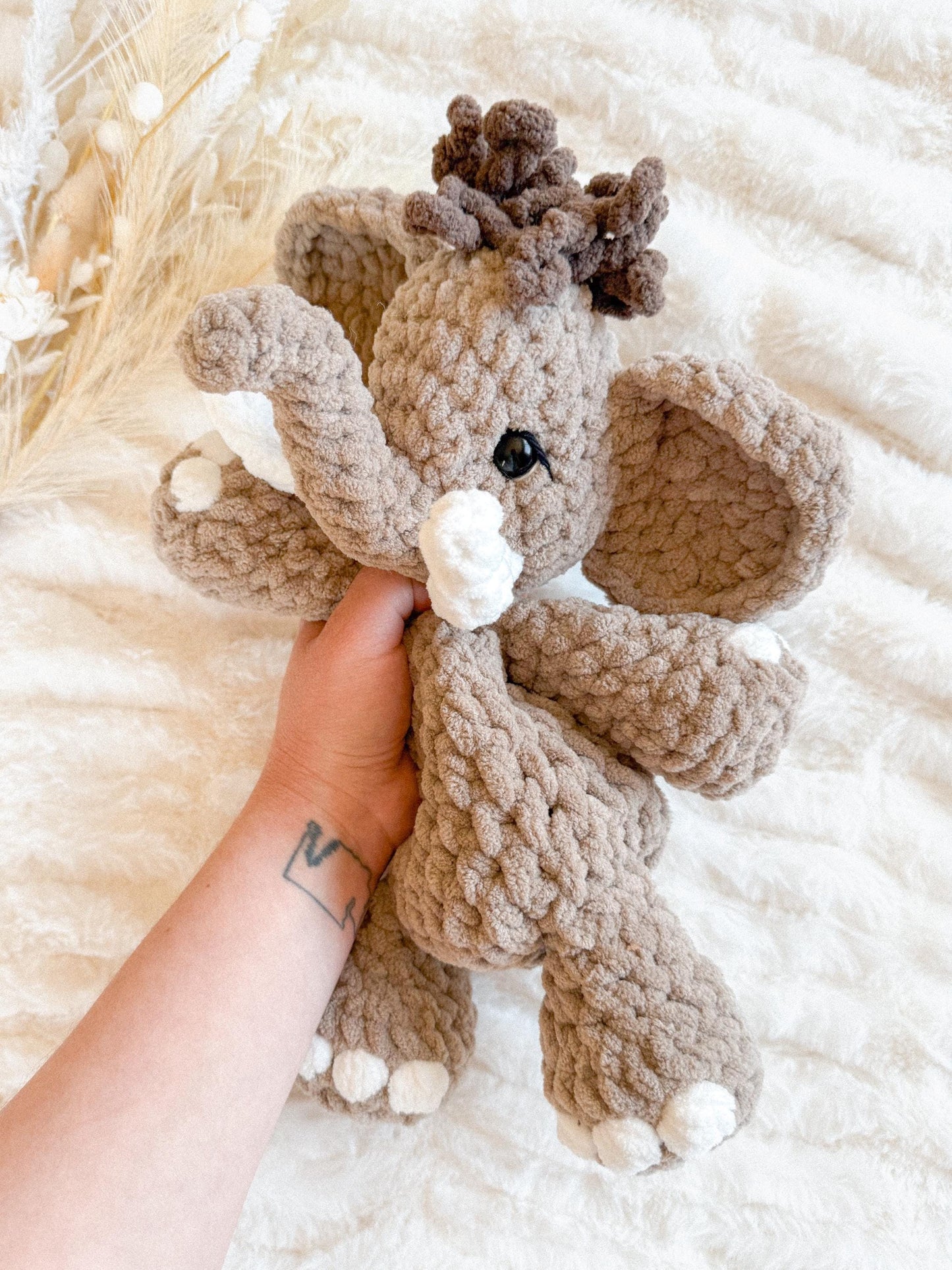 Easton Elephant Snuggler crochet pattern | NO SEW crochet pattern |