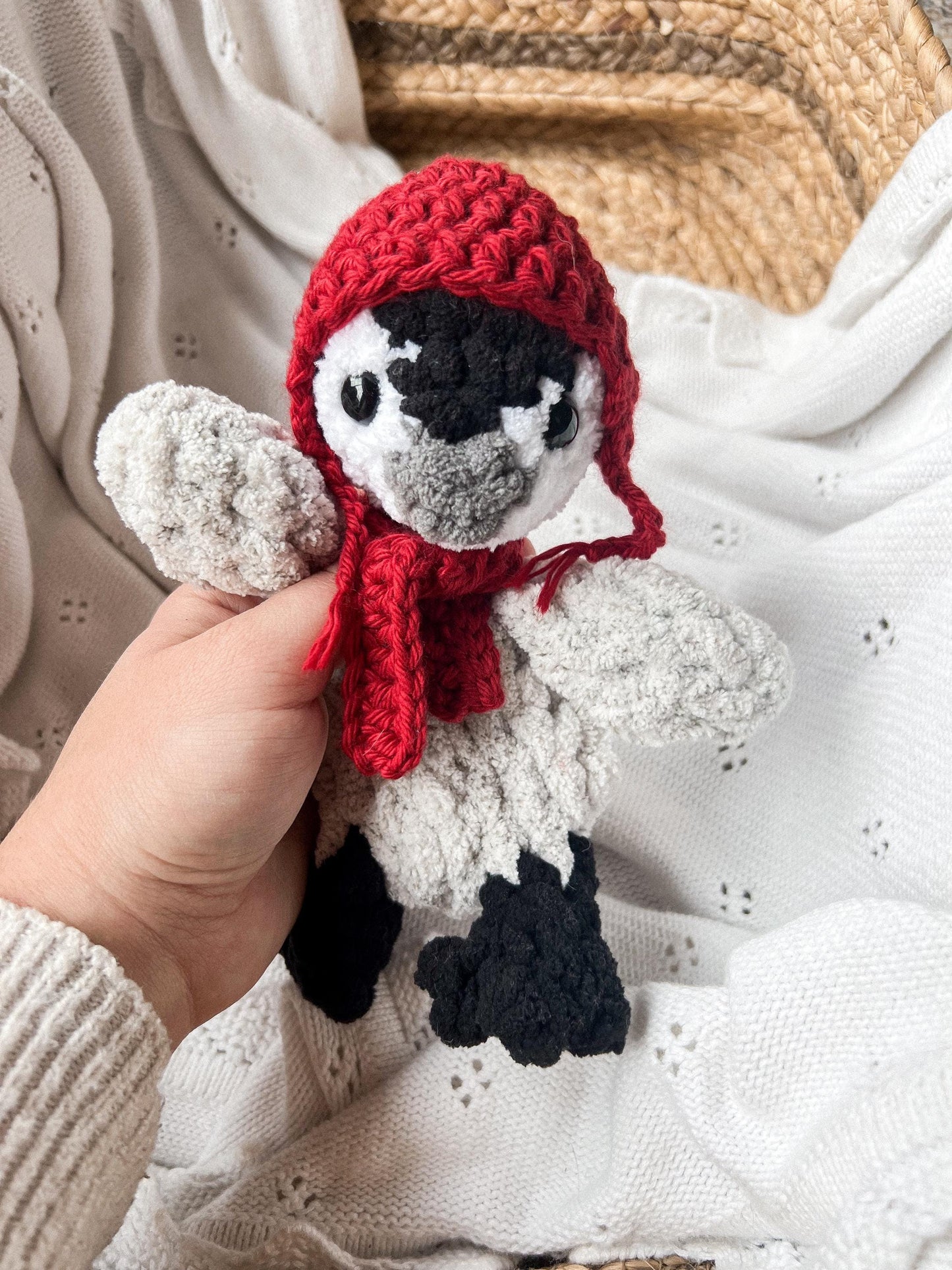 Polly the Pocket Penguin|crochet pattern| LOW SEW crochet pattern|