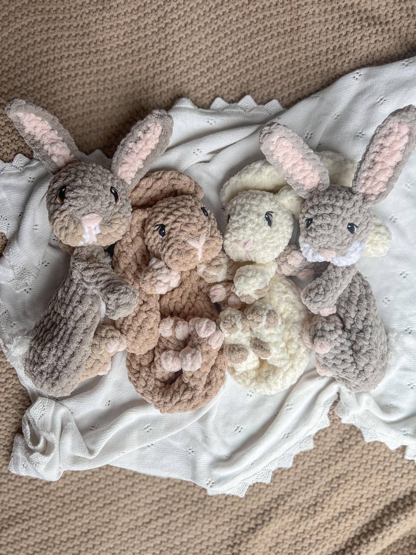 Brynn & Benny the Bunnies crochet pattern | LOW SEW crochet pattern |