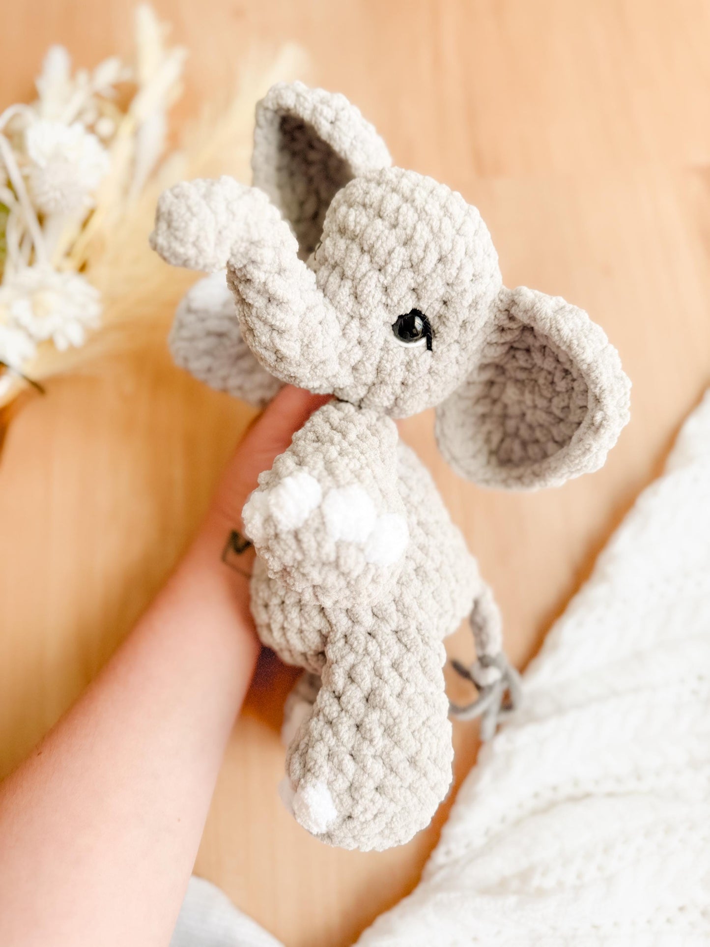 Easton Elephant plushie crochet pattern | NO SEW crochet pattern | crochet elephant | amigurumi | crochet pattern | cute crochet pattern
