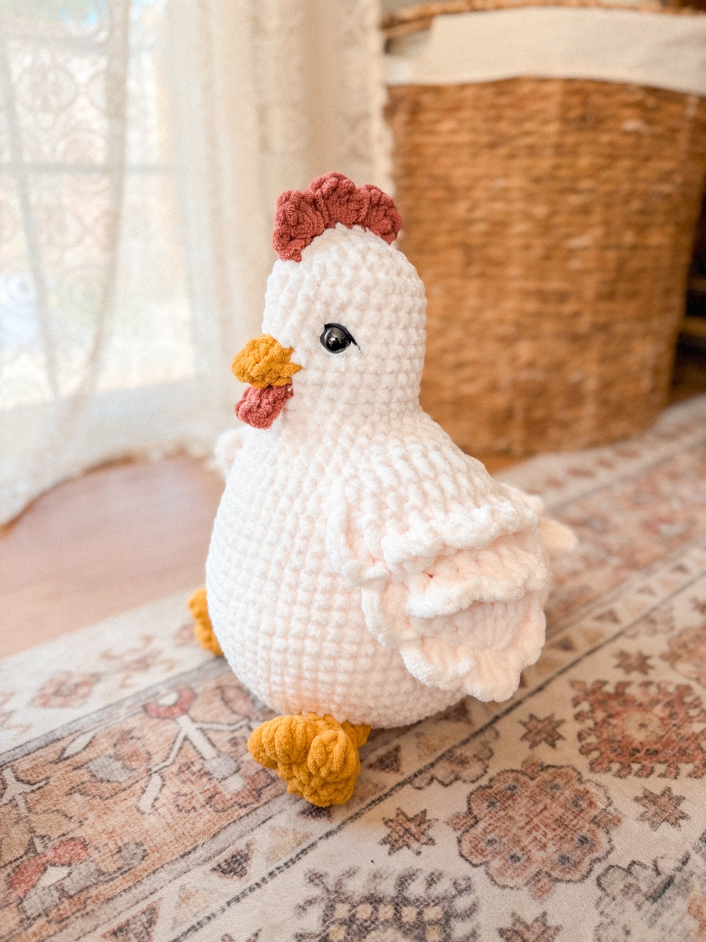 Carlee the Chicken | No Sew Crochet Pattern