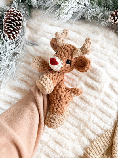 Cedar & Aspen Deer Snuggler crochet pattern | LOW SEW crochet pattern |