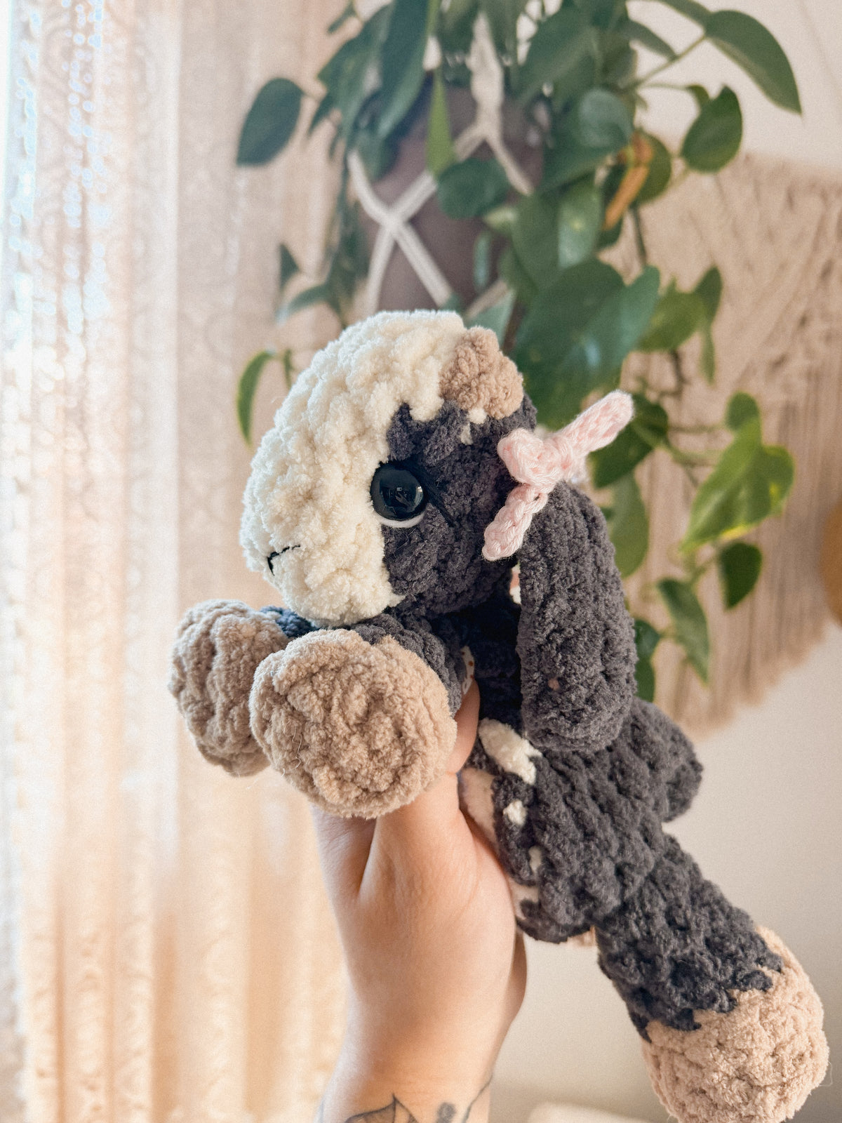 Goldie the Goat Lovey crochet pattern | NO SEW crochet pattern |