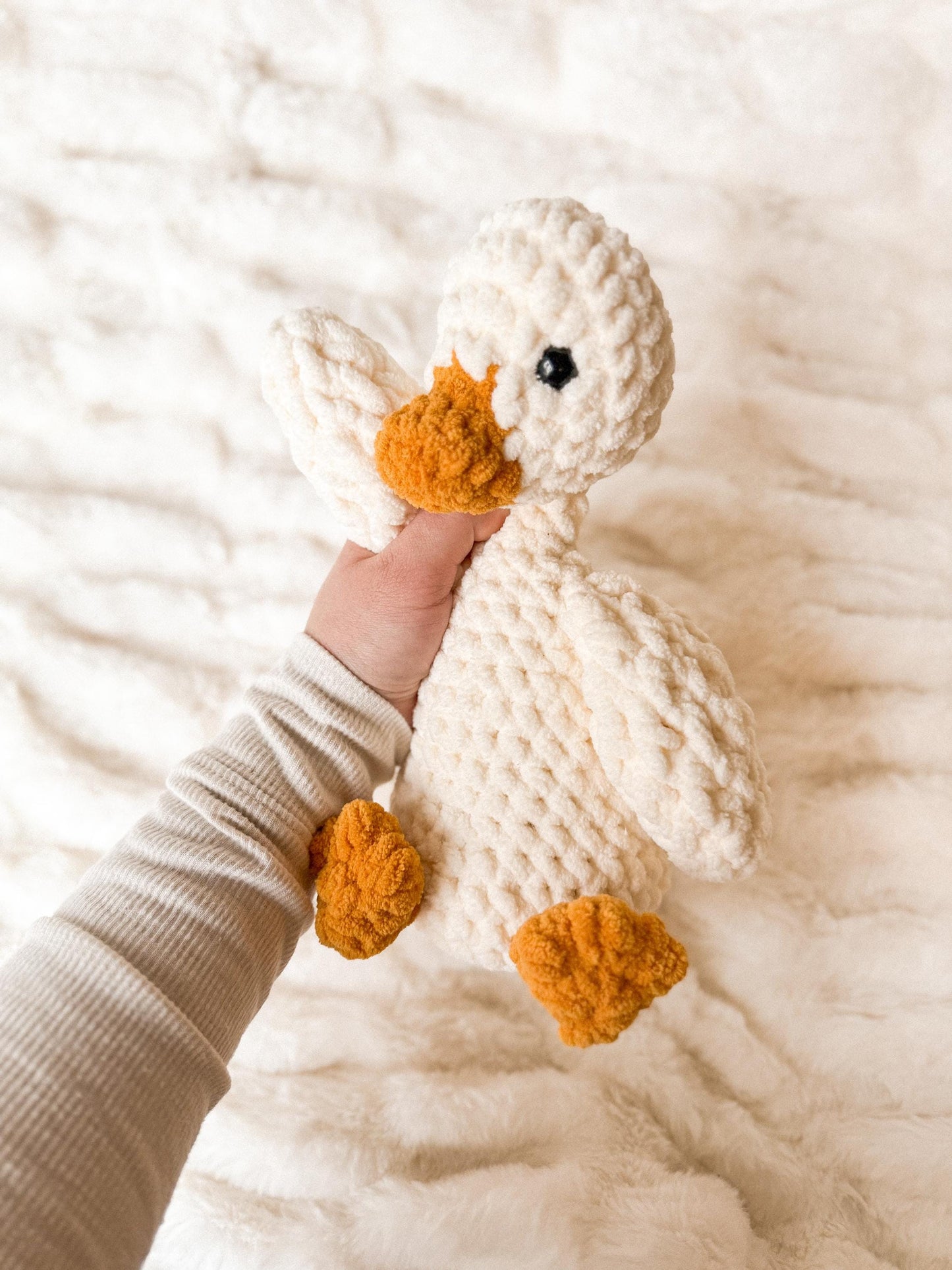 Sunny Goose crochet pattern | LOW SEW crochet pattern |