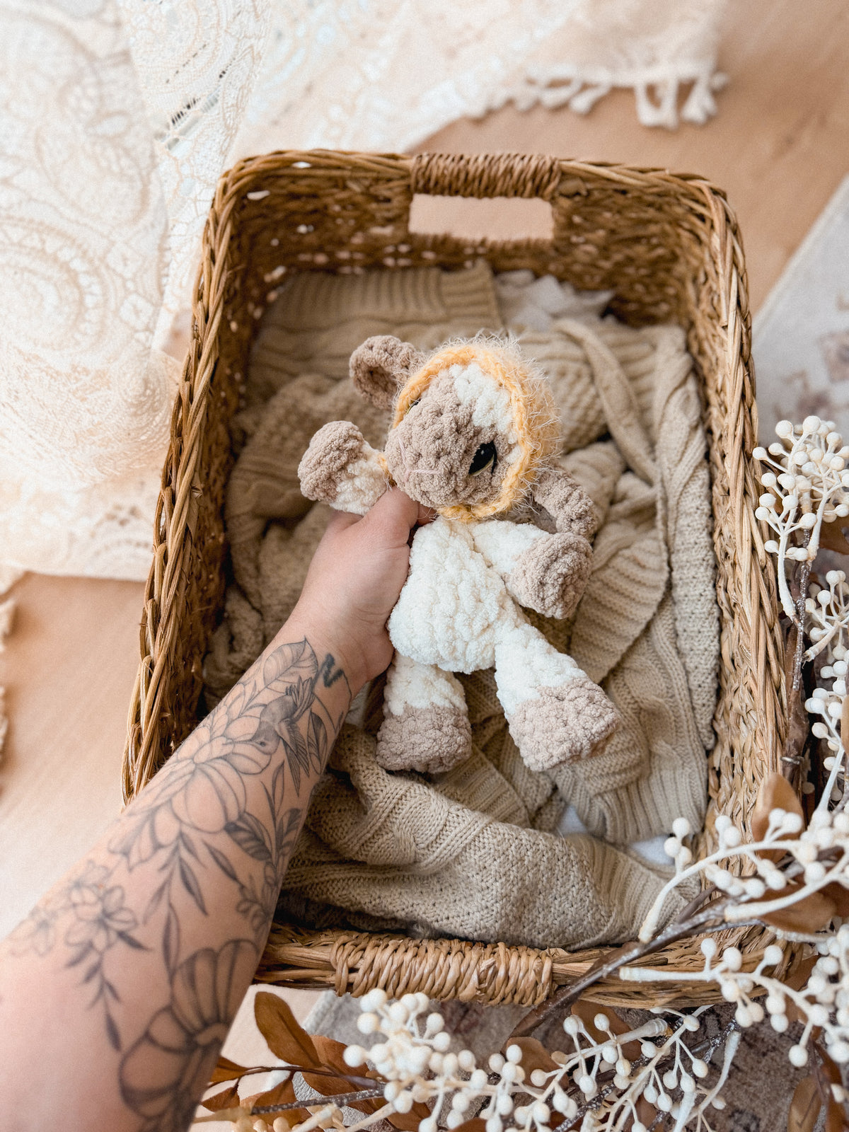 Lottie the Lamb Lovey crochet pattern | NO SEW crochet pattern |