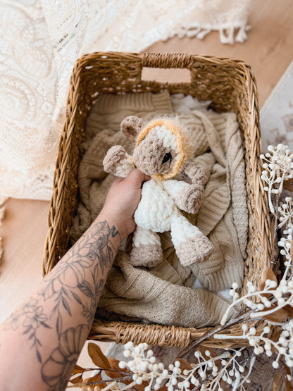 Lottie the Lamb Lovey crochet pattern | NO SEW crochet pattern |