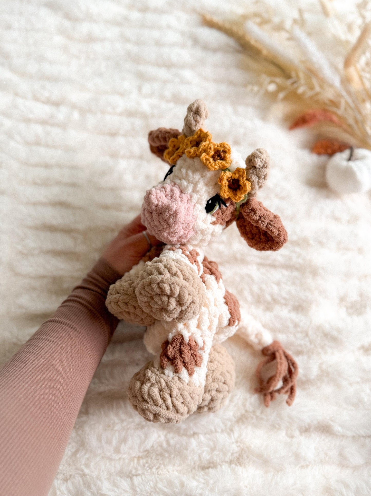 Cyrus Cow Snuggler crochet pattern | NO SEW crochet pattern |