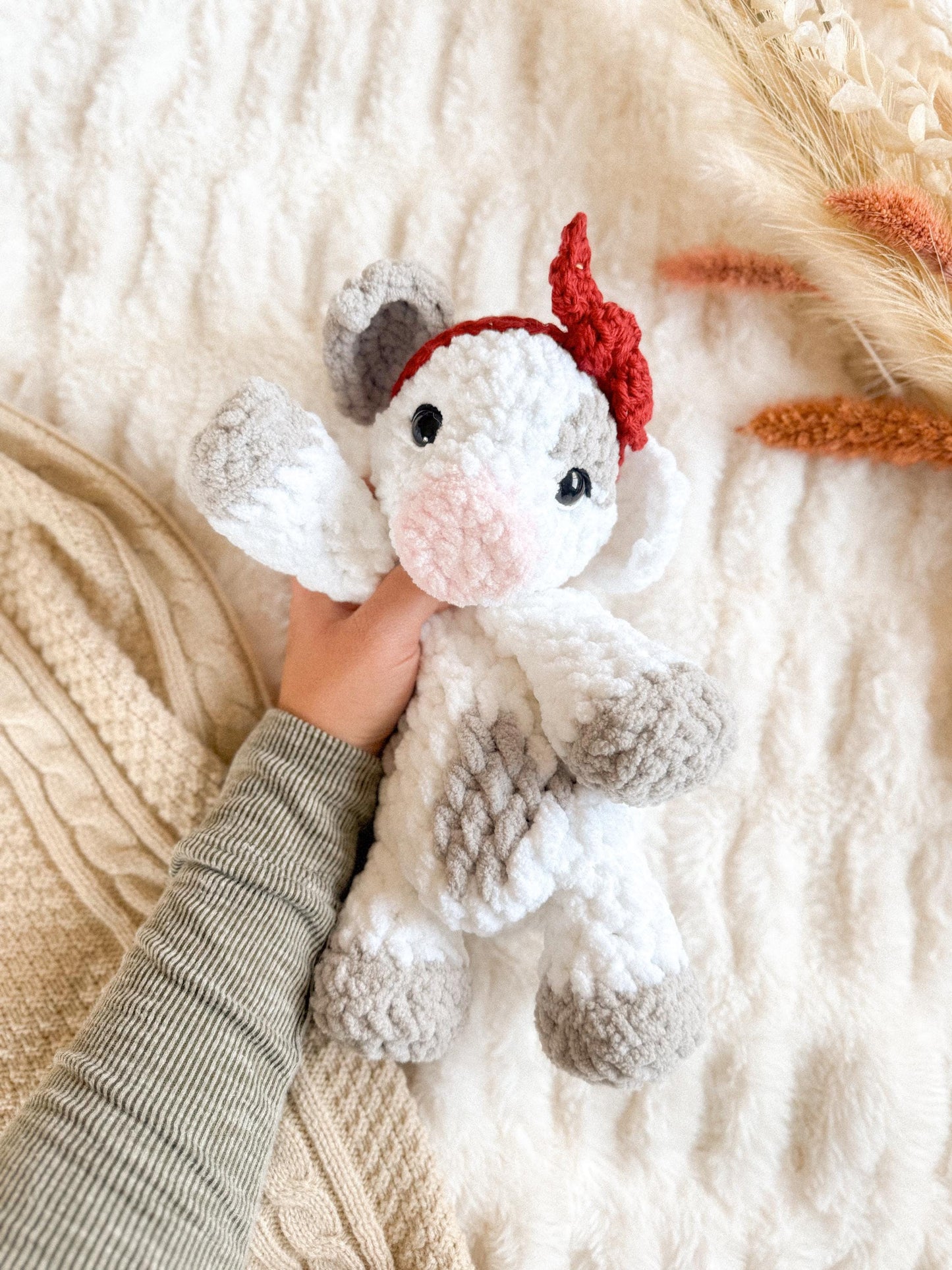 Winnie the Pig Snuggler crochet pattern | NO SEW crochet pattern |