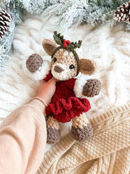 Cedar & Aspen Deer Snuggler crochet pattern | LOW SEW crochet pattern |