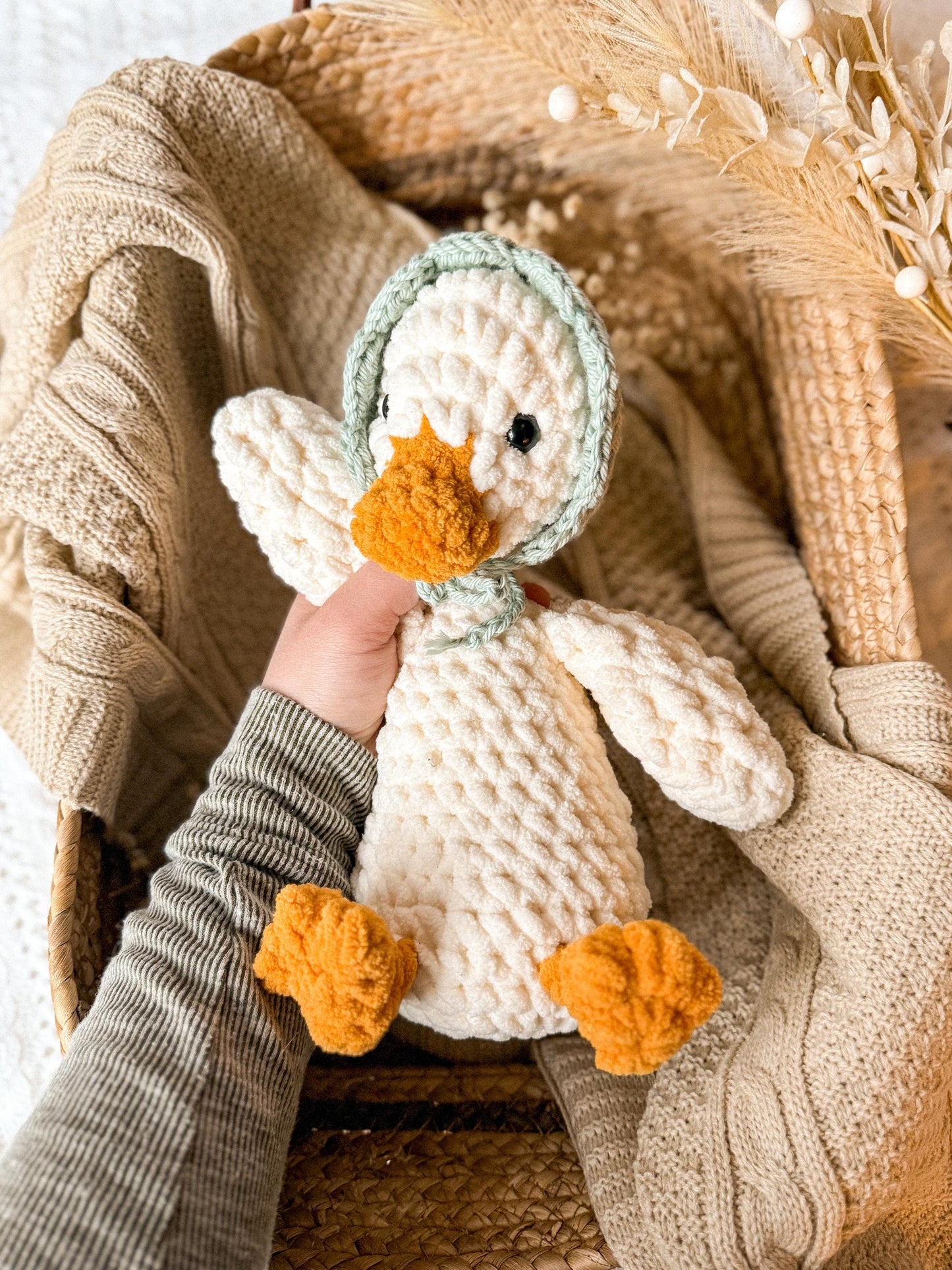 Sunny Goose crochet pattern | LOW SEW crochet pattern |