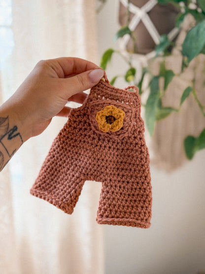 Lovely Loop Overalls Pattern