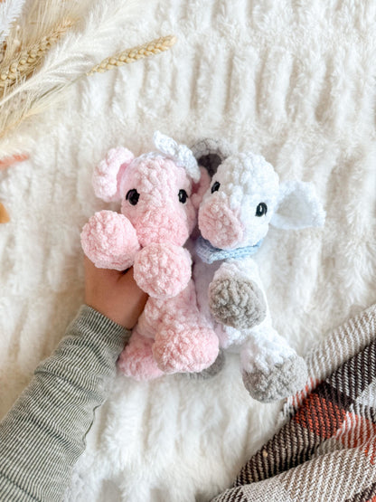 Wren the Pocket Piglet crochet pattern | NO SEW crochet pattern | crochet pig | amigurumi | crochet pattern | cute crochet pattern