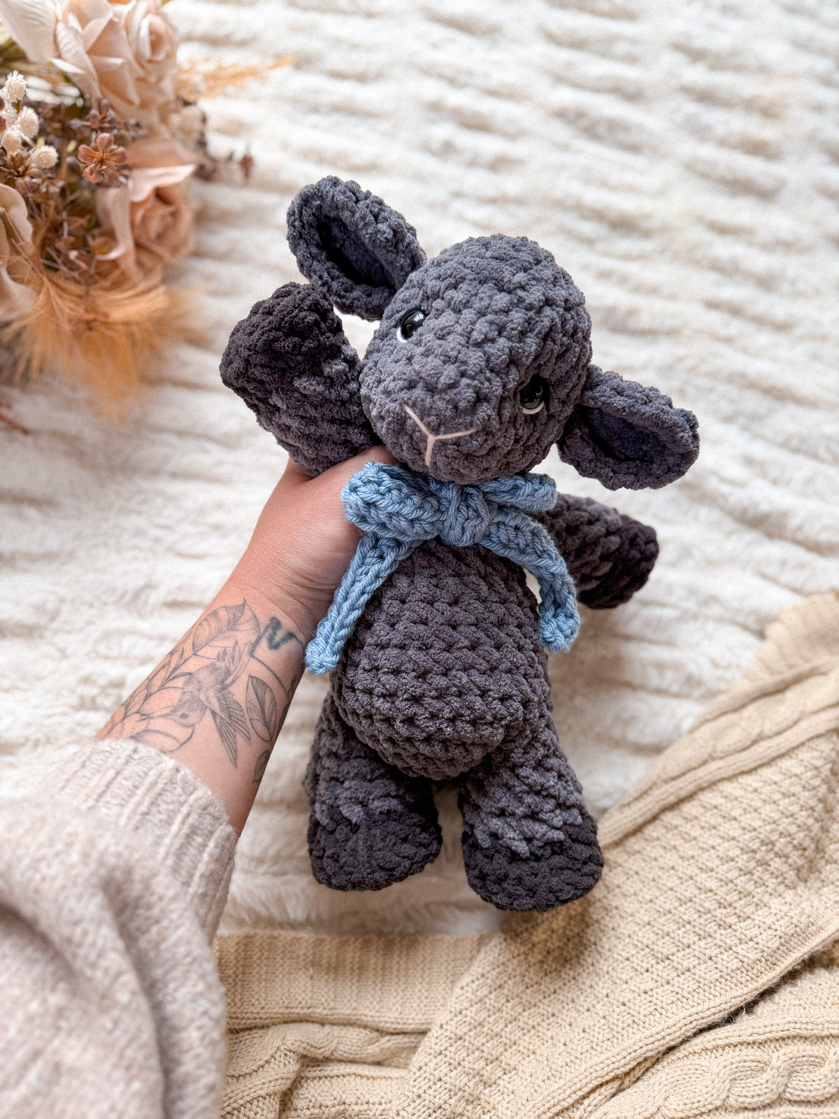 Lucy the Lamb Plushie crochet pattern | NO SEW crochet pattern |