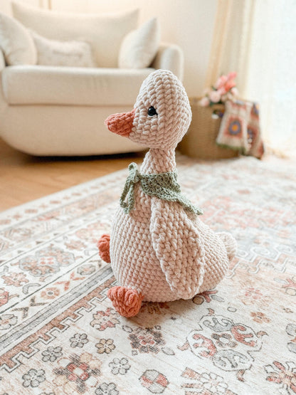 Penny the Porch Goose crochet pattern | NO SEW crochet pattern |