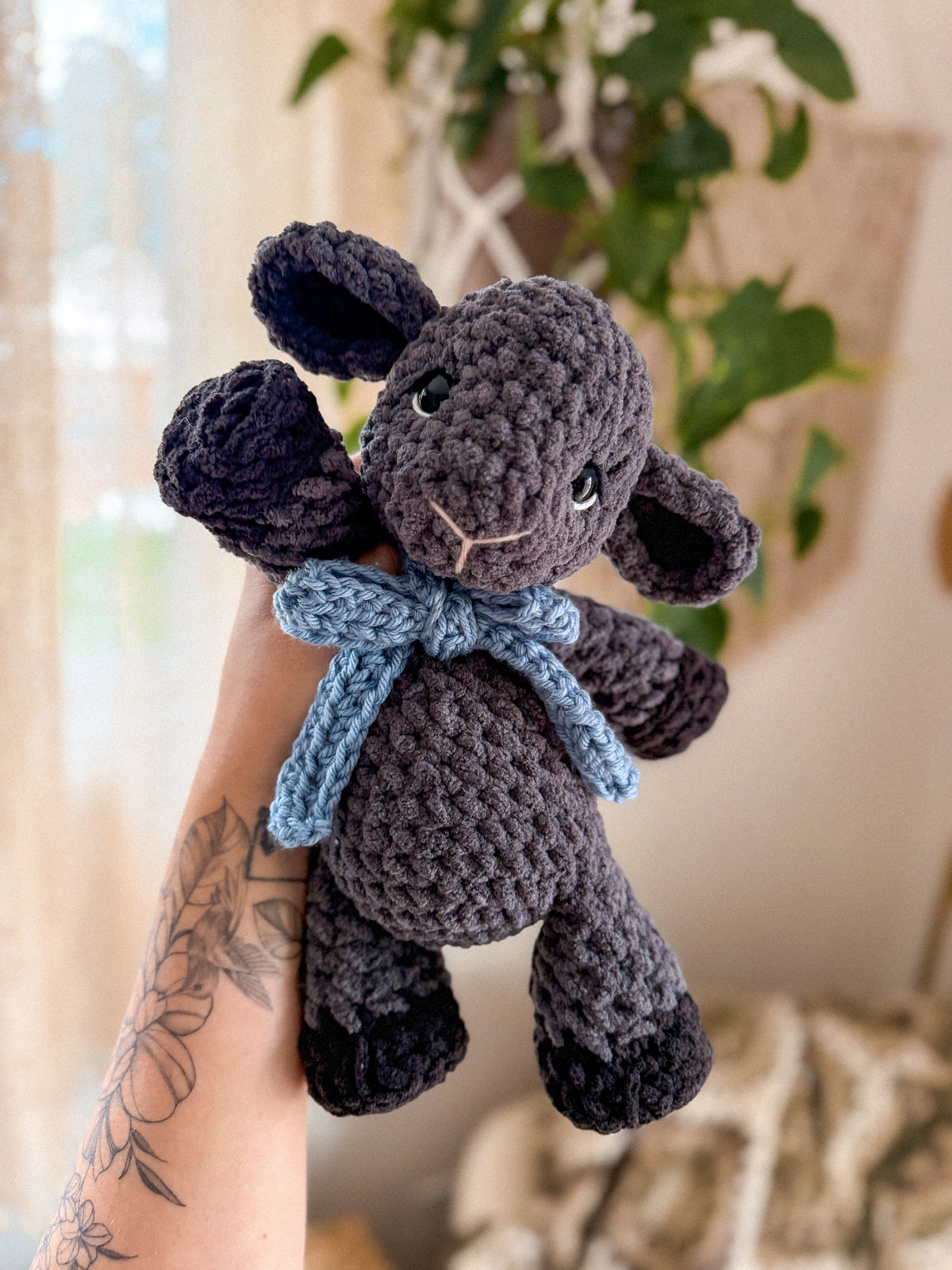 Lucy the Lamb Plushie crochet pattern | NO SEW crochet pattern |