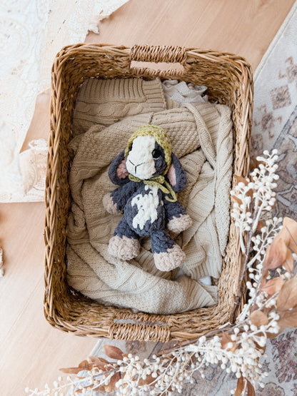 Goldie the Goat Lovey crochet pattern | NO SEW crochet pattern |
