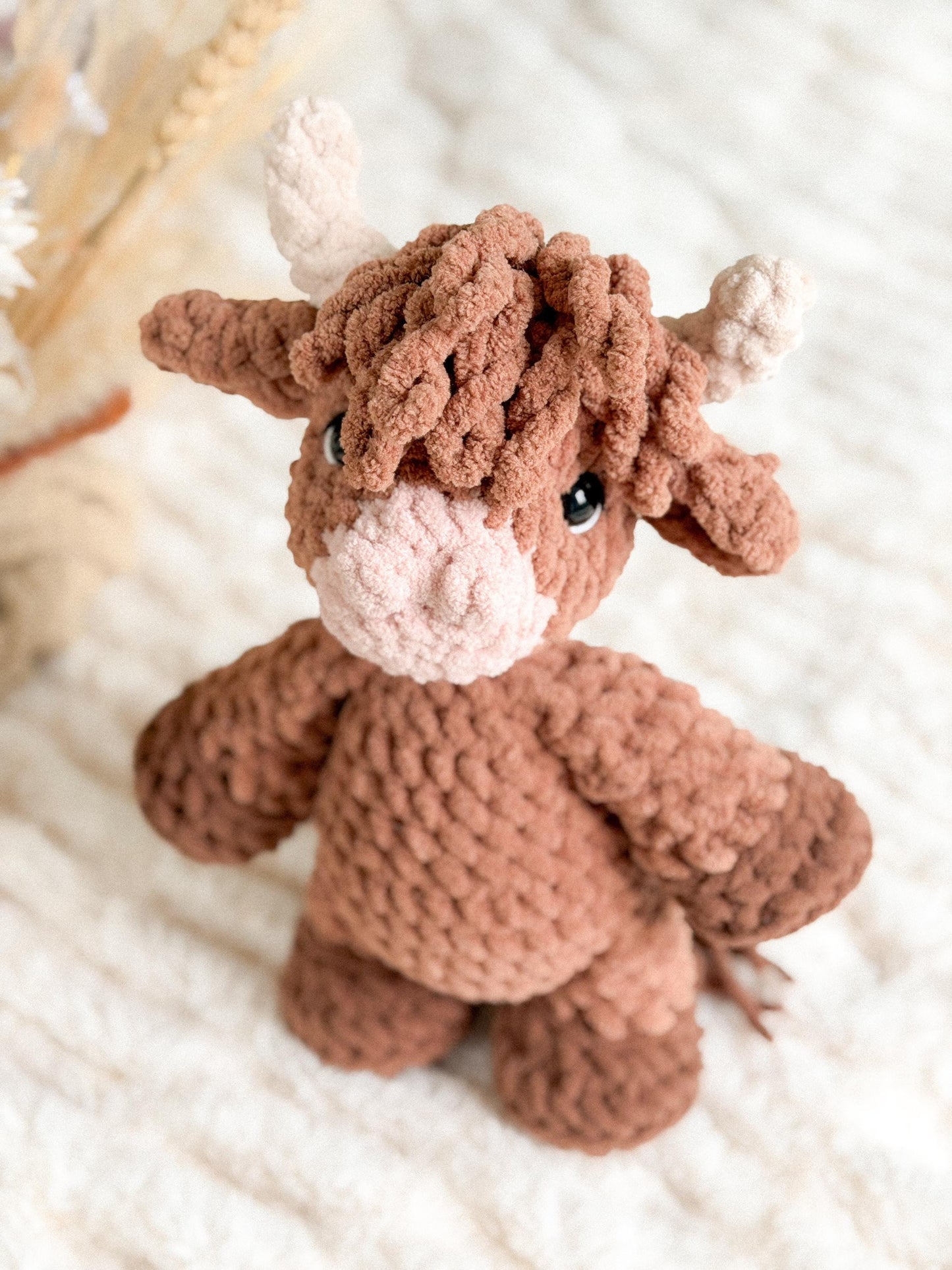Cora Highland Cow Plushie crochet pattern | NO SEW crochet pattern |