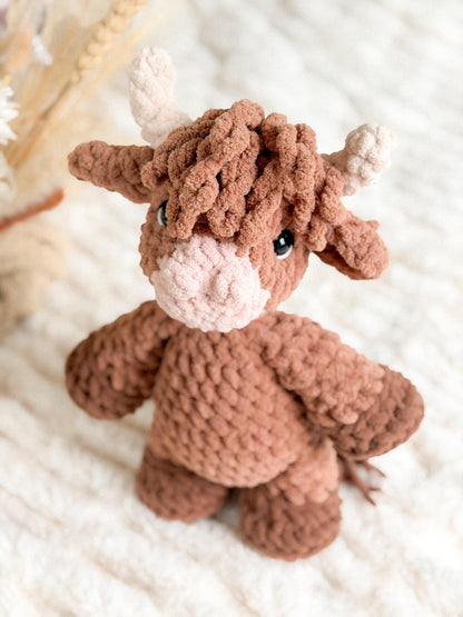 Cora Highland Cow Plushie crochet pattern | NO SEW crochet pattern |
