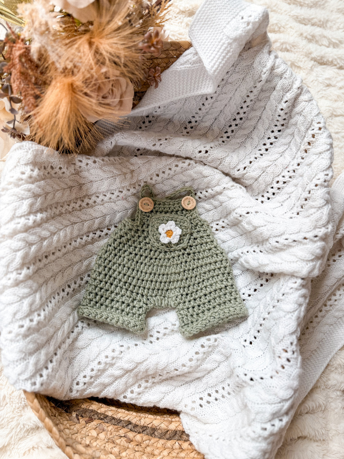 Lovely Loop Overalls Pattern