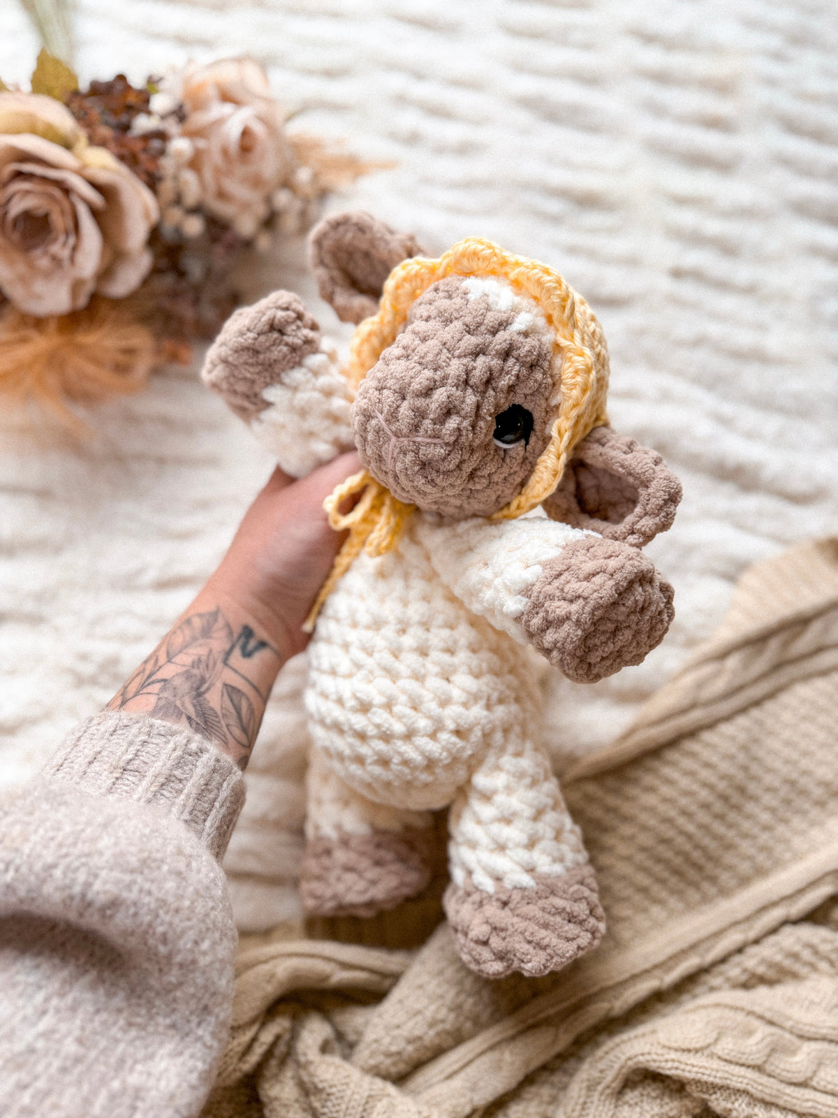 Lucy the Lamb Plushie crochet pattern | NO SEW crochet pattern |