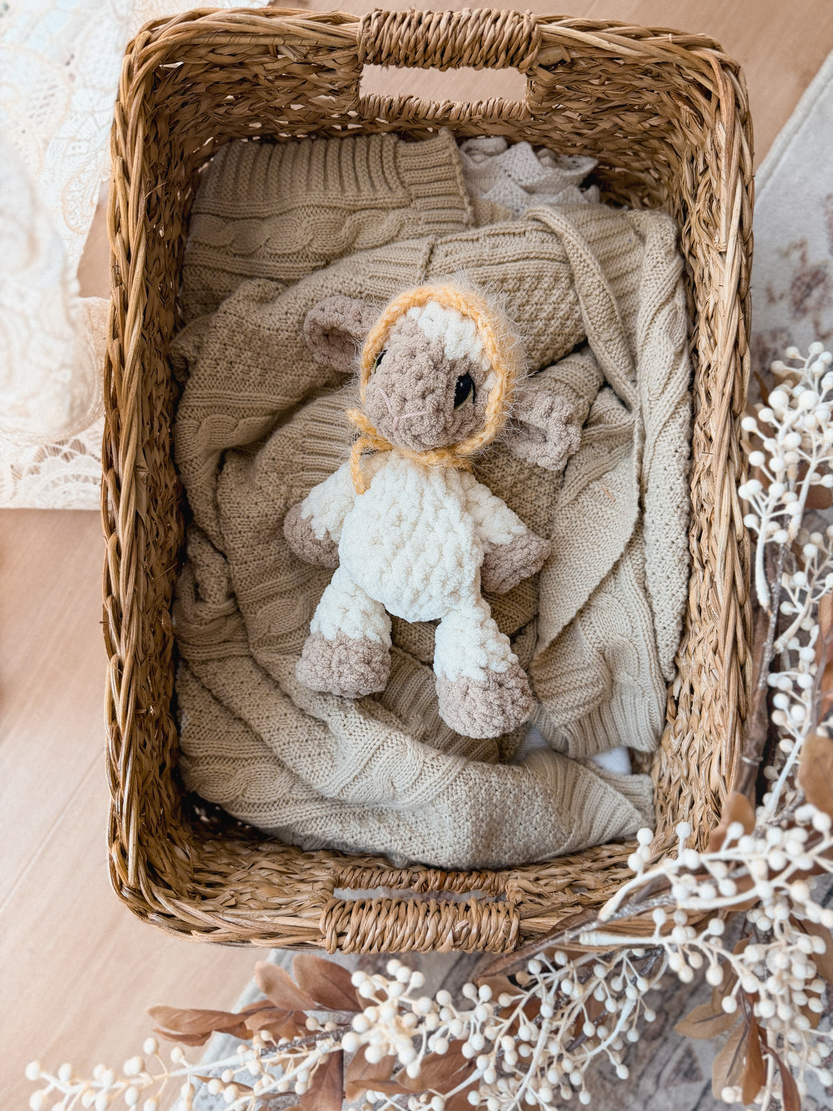 Lottie the Lamb Lovey crochet pattern | NO SEW crochet pattern |