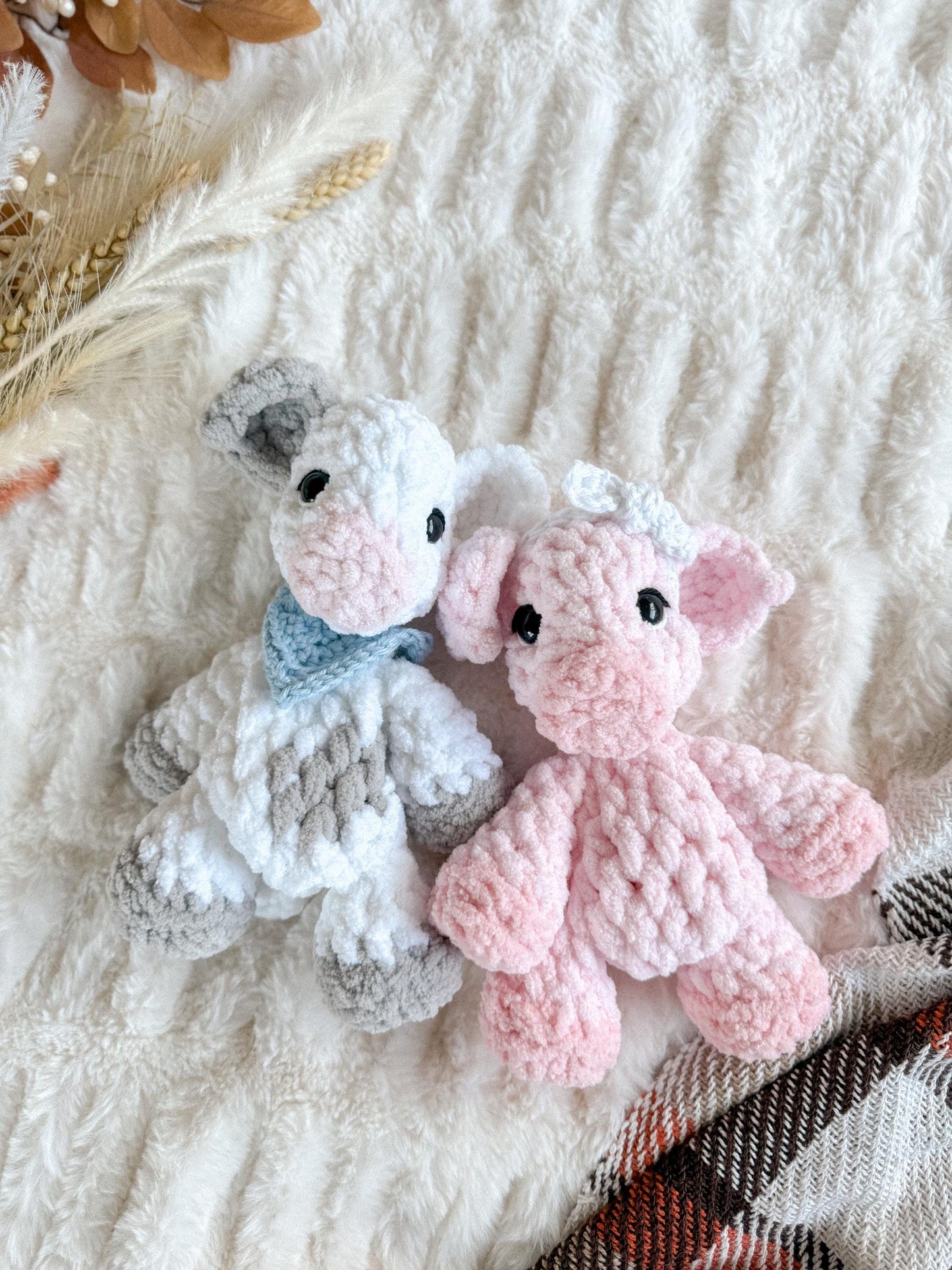 Wren the Pocket Piglet crochet pattern | NO SEW crochet pattern | crochet pig | amigurumi | crochet pattern | cute crochet pattern