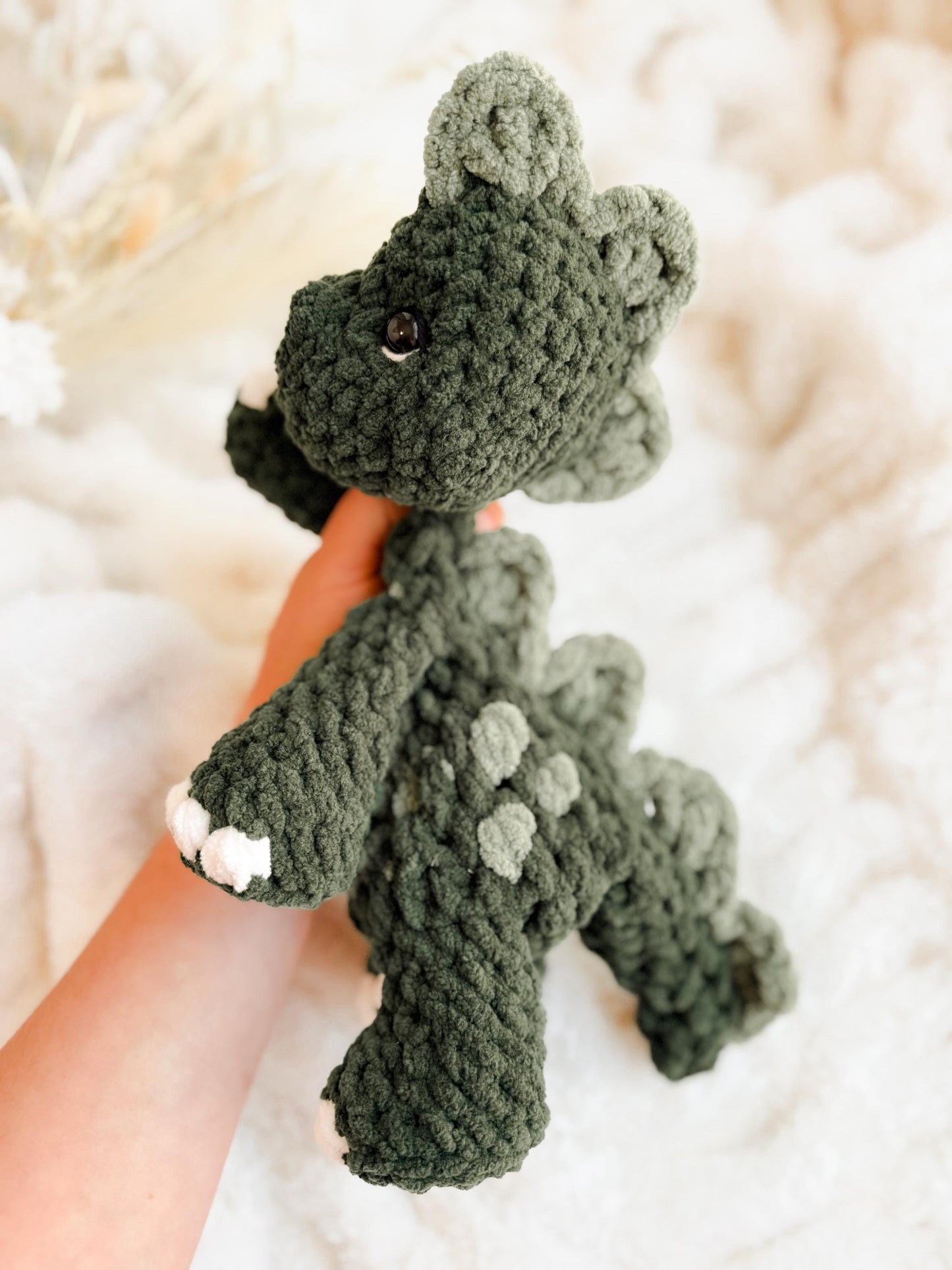 Dax Dinosaur crochet pattern | NO SEW crochet pattern | crochet dino | amigurumi | crochet dinosaur pattern | crochet pattern