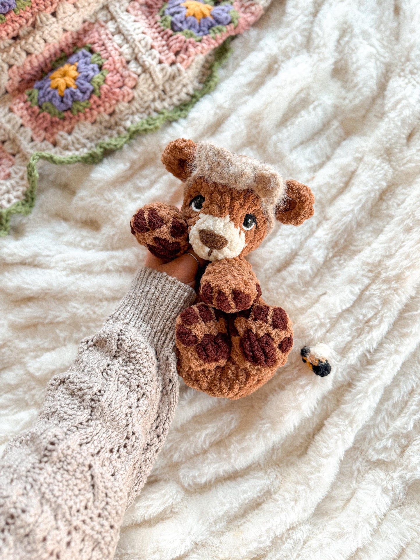 Scout the Bear Cub crochet pattern | NO SEW crochet pattern |