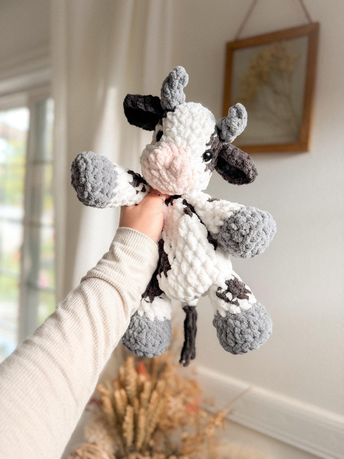 Cyrus Cow Snuggler crochet pattern | NO SEW crochet pattern |