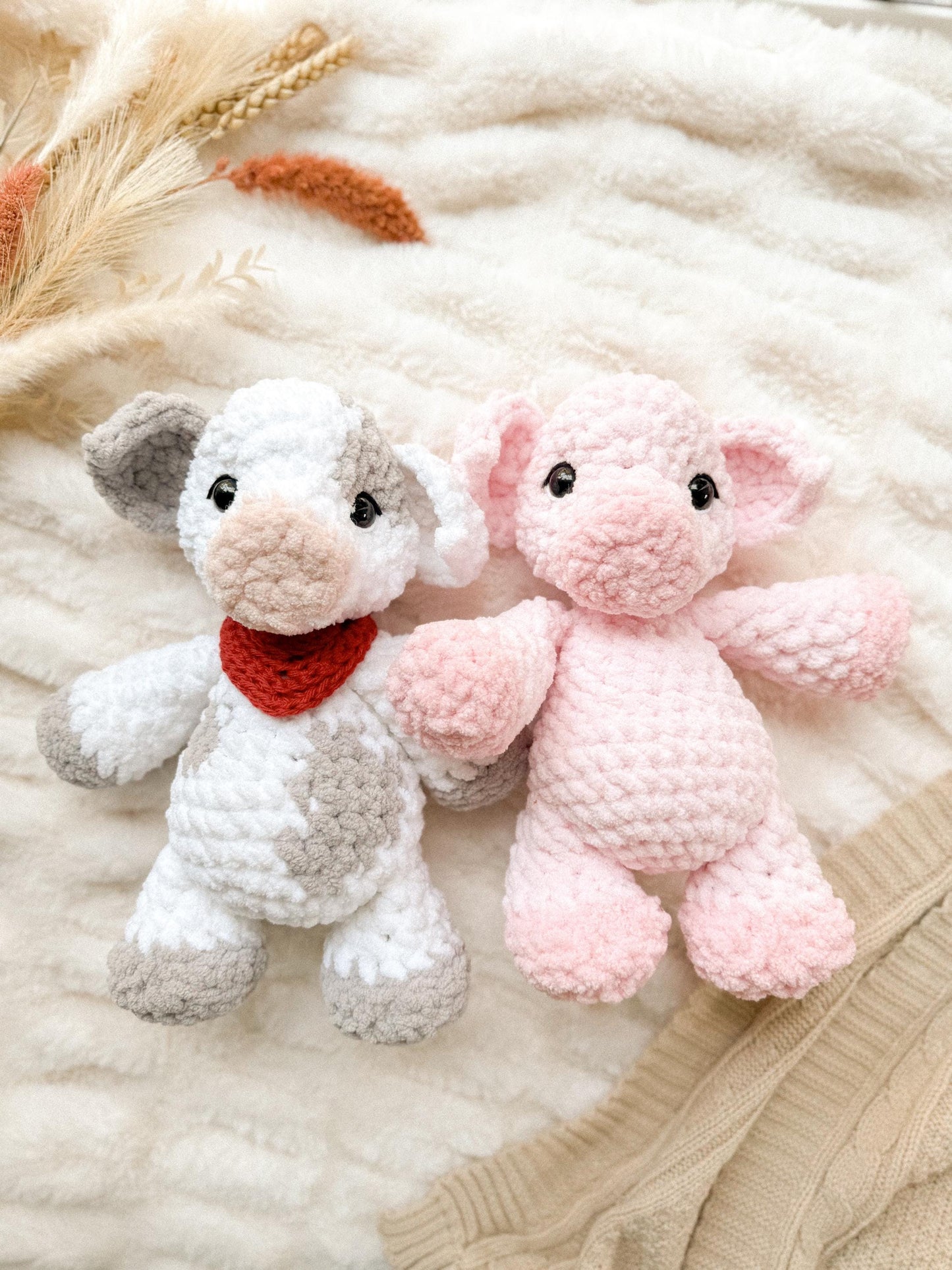 Winnie the Pig Plushie crochet pattern | NO SEW crochet pattern |