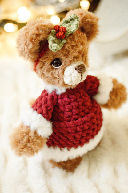Holly & Cocoa Christmas Bear crochet pattern | NO SEW crochet pattern |