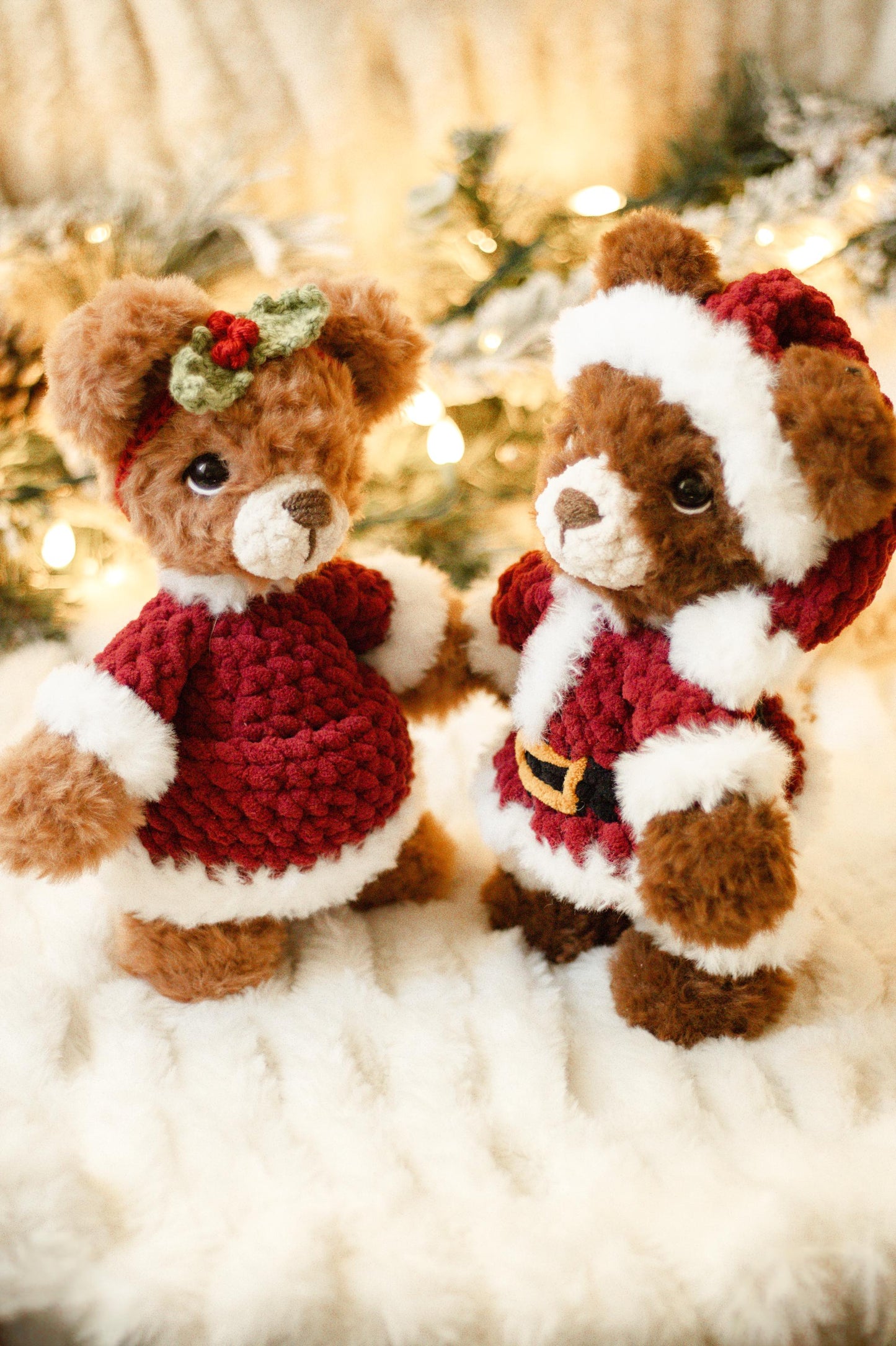 Holly & Cocoa Christmas Bear crochet pattern | NO SEW crochet pattern |