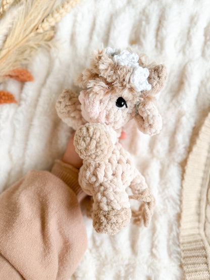 Collette the pocket Calf Snuggler crochet pattern | NO SEW crochet pattern |